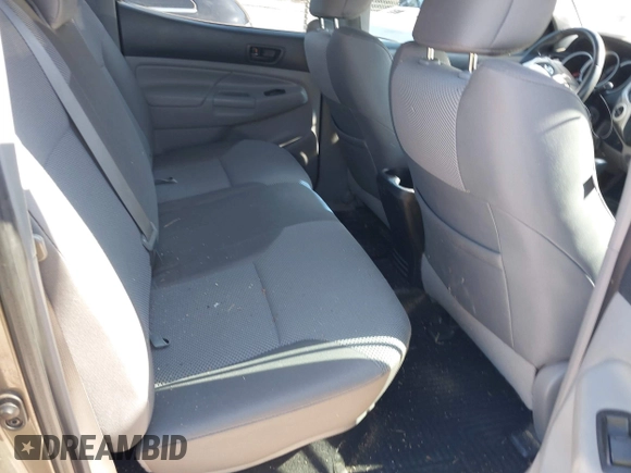 2014 Toyota Tacoma with VIN 5TFLU4EN4EX107161, listed as a IAAI auction lot 41411872 with 134,273 mi miles. Bid and sale history available at carsss.com. Image 8.