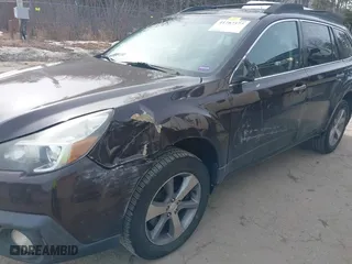 2013 Subaru Outback 3.6R Limited with VIN 4S4BRDSC9D2202032, listed as a IAAI auction lot 41787377 with 187,279 mi miles. Bid and sale history available at carsss.com. Image 6.