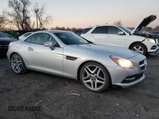2013 Mercedes-Benz SLK 250 z VIN WDDPK4HA5DF059342, wystawiony jako Copart lot #85258764 z przebiegiem 184 782 mil mil oraz Szkoda całkowita • Salvage title. Historia ofert i sprzedaży dostępna na DreamBid. Obrazek 4.
