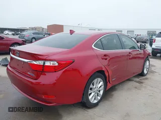 2015 Lexus ES 300h z VIN JTHBW1GG6F2088404, wystawiony jako IAAI lot #42318218 z przebiegiem 139 279 mil mil oraz . Historia ofert i sprzedaży dostępna na DreamBid. Obrazek 4.