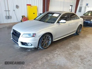 2012 Audi A4 Premium Plus z VIN WAUEFAFL8CN017631, wystawiony jako IAAI lot #41689344 z przebiegiem 170 838 mil mil oraz . Historia ofert i sprzedaży dostępna na DreamBid. Obrazek 2.