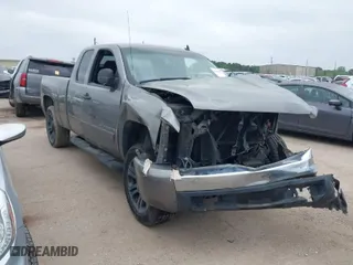 2008 Chevrolet Silverado 1500 Work Truck with VIN 1GCEC19CX8Z330185, listed as a IAAI auction lot 41891379 with 189,991 mi miles. Bid and sale history available at carsss.com. Image 1.