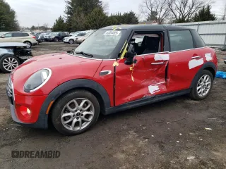 2019 MINI Hardtop 4 Door Cooper with VIN WMWXU1C54K2J02065, listed as a Copart auction lot 44304495 with 69,530 mi miles and Salvage Title. Bid and sale history available at DreamBid. Image 1.
