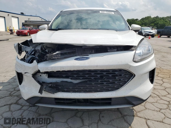 2020 Ford Escape SE with VIN 1FMCU0G68LUC12424, listed as a Copart auction lot 59715325 with 106,570 mi miles and Salvage title. Bid and sale history available at DreamBid. Image 5.