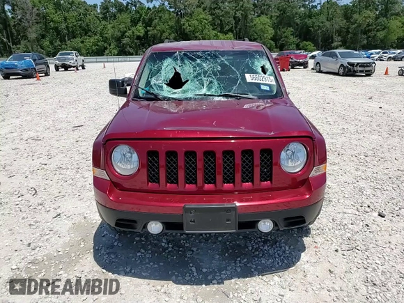 2017 Jeep Patriot Sport SE with VIN 1C4NJPBA7HD149320, listed as a Copart auction lot 56602915 with 136,912 mi miles and Salvage title. Bid and sale history available at DreamBid. Image 14.