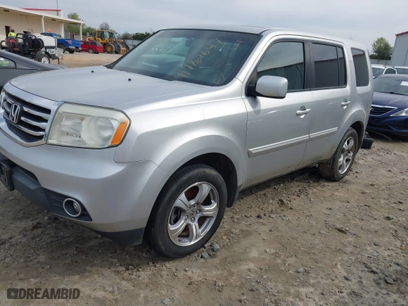 2013 Honda Pilot EX-L with VIN 5FNYF3H55DB022148, listed as a IAAI auction lot 41782647 with 241,264 mi miles. Bid and sale history available at carsss.com. Image 19.