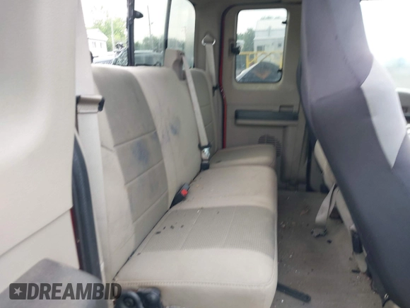 2008 Ford F-250 XL с VIN 1FTSX21548EB81676, выставлен на аукционе IAAI как лот 42440558 с пробегом 100 712 миль миль и . История ставок и продаж доступна на DreamBid. Изображение 8.