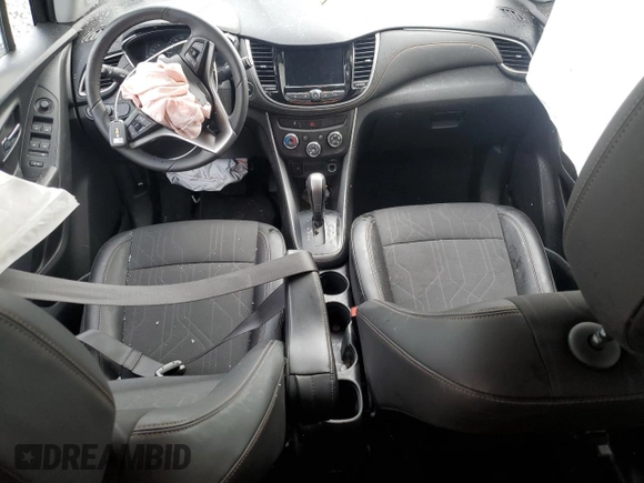 2022 Chevrolet Trax LT with VIN KL7CJPSM7NB560187, listed as a Copart auction lot 47693565 with 21,263 mi miles and Salvage title. Bid and sale history available at DreamBid. Image 8.