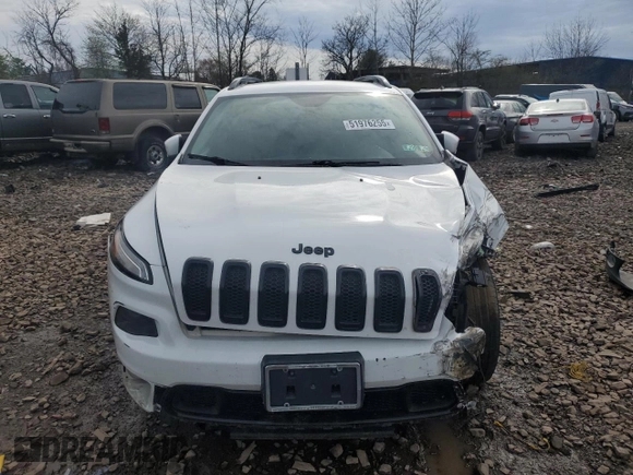 2018 Jeep Cherokee Latitude with VIN 1C4PJMCB7JD530301, listed as a Copart auction lot 51976255 with 0 mi miles and Salvage Title. Bid and sale history available at carsss.com. Image 5.
