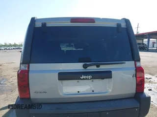 2007 Jeep Commander Sport z VIN 1J8HG48K07C559271, wystawiony jako IAAI lot #42032853 z przebiegiem 236 443 mil mil oraz . Historia ofert i sprzedaży dostępna na DreamBid. Obrazek 16.
