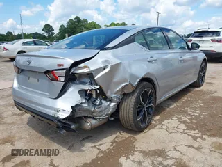 2024 Nissan Altima SR z VIN 1N4BL4CVXRN370456, wystawiony jako IAAI lot #42152499 z przebiegiem 30 007 mil mil oraz . Historia ofert i sprzedaży dostępna na DreamBid. Obrazek 6.