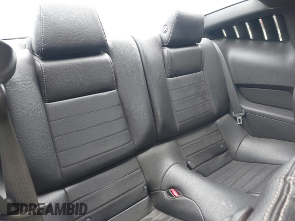 2011 Ford Mustang GT with VIN 1ZVBP8CF8B5148094, listed as a IAAI auction lot 41901160 with 161,658 mi miles. Bid and sale history available at carsss.com. Image 8.