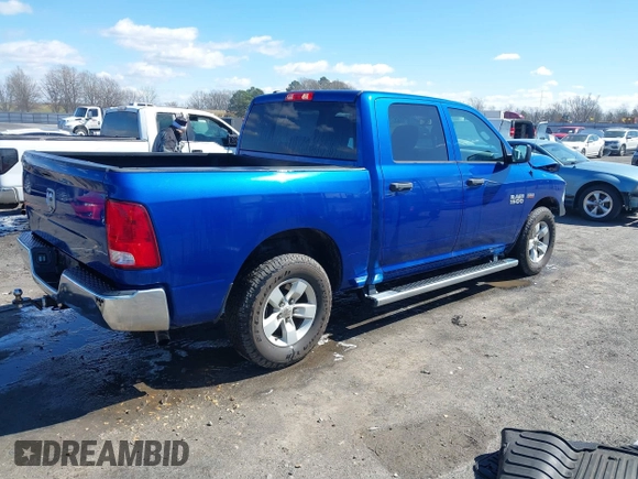 2018 Ram 1500 Express z VIN 1C6RR6KT7JS160672, wystawiony jako IAAI lot #41717485 z przebiegiem 141 712 mil mil oraz . Historia ofert i sprzedaży dostępna na DreamBid. Obrazek 4.