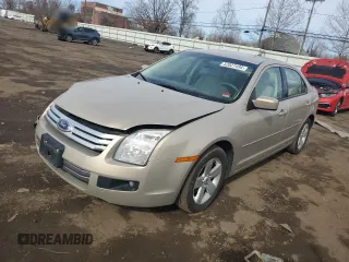 2007 Ford Fusion SE with VIN 3FAHP01107R141043, listed as a Copart auction lot 52027495 with 101,170 mi miles and Salvage Title. Bid and sale history available at carsss.com. Image 1.