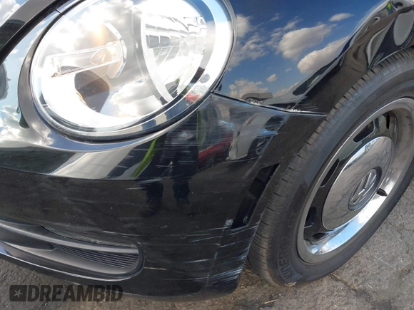 2013 Volkswagen Beetle Fender Edition with VIN 3VWJP7ATXDM622350, listed as a IAAI auction lot 41503396 with 55,468 mi miles and . Bid and sale history available at DreamBid. Image 17.