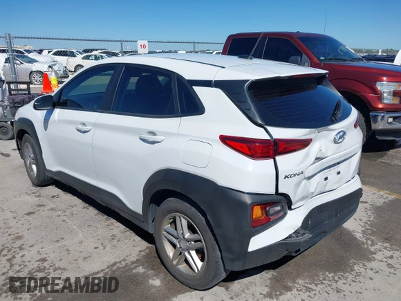 2020 Hyundai Kona SE with VIN KM8K12AA7LU424244, listed as a IAAI auction lot 42081675 with 35,251 mi miles. Bid and sale history available at carsss.com. Image 3.