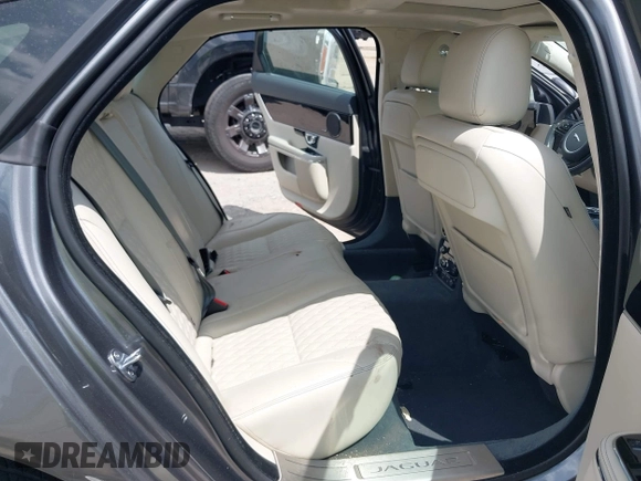 2019 Jaguar XJ Portfolio with VIN SAJWA2G75K8W19401, listed as a IAAI auction lot 42214533 with 64,909 mi miles and . Bid and sale history available at DreamBid. Image 8.