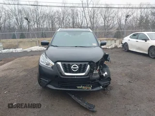 2019 Nissan Kicks S with VIN 3N1CP5CU6KL527179, listed as a IAAI auction lot 41479057 with 97,895 mi miles. Bid and sale history available at carsss.com. Image 12.