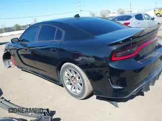 2017 Dodge Charger SRT Hellcat z VIN 2C3CDXL90HH509733, wystawiony jako IAAI lot #39143116 z przebiegiem Nie podano mil oraz . Historia ofert i sprzedaży dostępna na DreamBid. Obrazek 3.
