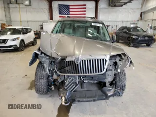 2003 Lincoln Navigator Luxury z VIN 5LMFU28RX3LJ26844, wystawiony jako Copart lot #56039125 z przebiegiem 134 224 mil mil oraz Nie do naprawy • Non repairable. Historia ofert i sprzedaży dostępna na DreamBid. Obrazek 5.