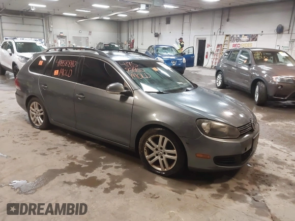 2010 Volkswagen Jetta TDI with VIN 3VWTL7AJ7AM672069, listed as a IAAI auction lot 41858880 with Not provided miles and . Bid and sale history available at DreamBid. Image 1.
