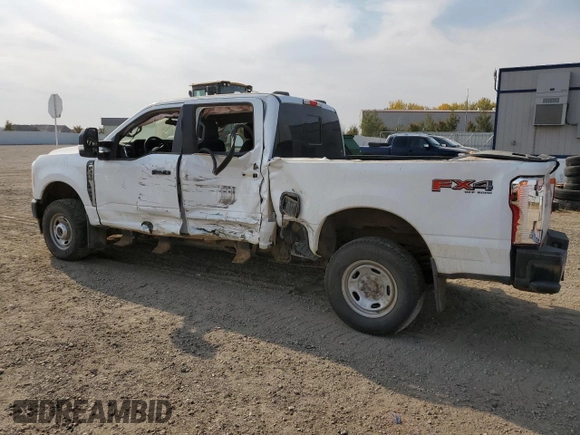 2023 Ford F-350 с VIN 1FT8W3BA3PEC57918, выставлен на аукционе Copart как лот 75550084 с пробегом 36 915 миль миль и Списание • Salvage title. История ставок и продаж доступна на DreamBid. Изображение 2.