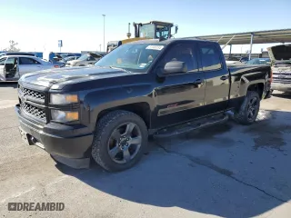 2015 Chevrolet Silverado 1500 Work Truck with VIN 1GCRCPEC7FZ275153, listed as a Copart auction lot 81306134 with 100,819 mi miles and Salvage Title. Bid and sale history available at carsss.com. Image 1.