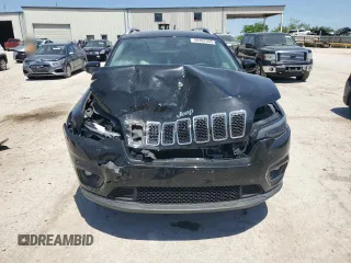 2019 Jeep Cherokee Latitude Plus z VIN 1C4PJMLBXKD409716, wystawiony jako Copart lot #56367955 z przebiegiem 53 831 mil mil oraz Szkoda całkowita • Salvage title. Historia ofert i sprzedaży dostępna na DreamBid. Obrazek 5.