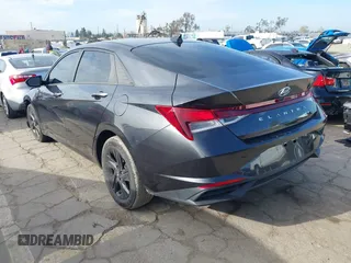 2022 Hyundai Elantra SEL with VIN 5NPLM4AG4NH071278, listed as a IAAI auction lot 41815110 with 17,196 mi miles and . Bid and sale history available at DreamBid. Image 3.