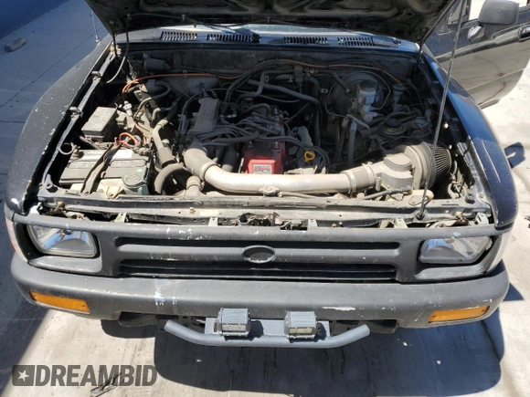 1990 Toyota Pickup DLX with VIN JT4RN93P3L5021924, listed as a Copart auction lot 64699075 with 287,298 mi miles and Clean title. Bid and sale history available at DreamBid. Image 11.