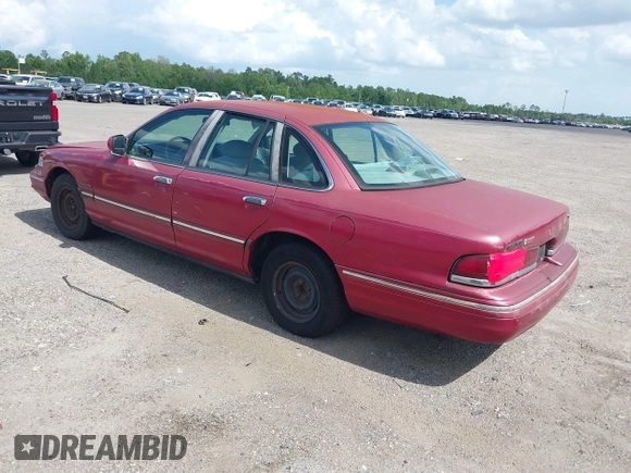 1995 Ford Crown Victoria z VIN 2FALP73W7SX173882, wystawiony jako IAAI lot #42459860 z przebiegiem 125 958 mil mil oraz . Historia ofert i sprzedaży dostępna na DreamBid. Obrazek 3.