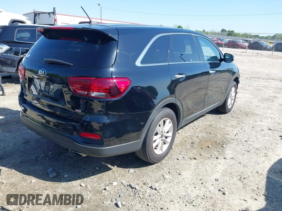 2019 Kia Sorento L with VIN 5XYPG4A38KG574269, listed as a IAAI auction lot 42003610 with 129,896 mi miles and . Bid and sale history available at DreamBid. Image 4.
