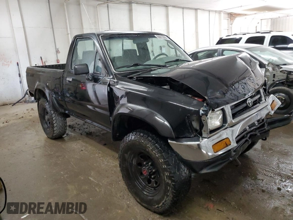 1994 Toyota Pickup DX z VIN 4TARN01P6RZ158609, wystawiony jako Copart lot #66612684 z przebiegiem 230 855 mil mil oraz Szkoda całkowita • Salvage title. Historia ofert i sprzedaży dostępna na DreamBid. Obrazek 4.