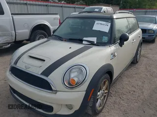 2012 MINI Clubman S z VIN WMWZG3C56CTY38335, wystawiony jako IAAI lot #41904328 z przebiegiem 46 003 mil mil oraz . Historia ofert i sprzedaży dostępna na DreamBid. Obrazek 6.