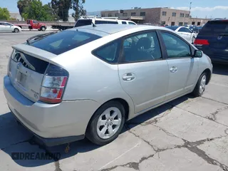 2005 Toyota Prius with VIN JTDKB20U153088662, listed as a IAAI auction lot 42177201 with 254,561 mi miles. Bid and sale history available at carsss.com. Image 4.