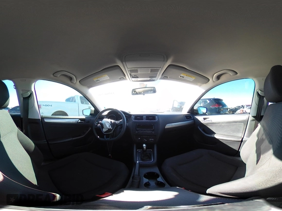 2015 Volkswagen Jetta SE z VIN 3VWD07AJ6FM326731, wystawiony jako IAAI lot #41066250 z przebiegiem 63 242 mil mil oraz . Historia ofert i sprzedaży dostępna na DreamBid. Obrazek 18.