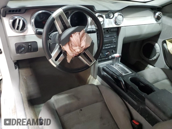 2007 Ford Mustang Deluxe with VIN 1ZVHT80NX75328511, listed as a Copart auction lot 59463055 with Not provided miles and Salvage title. Bid and sale history available at DreamBid. Image 8.