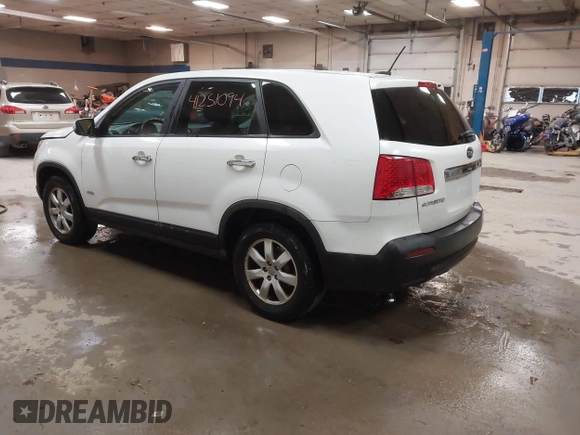 2011 Kia Sorento LX with VIN 5XYKTCA14BG007524, listed as a IAAI auction lot 41251094 with 150,053 mi miles. Bid and sale history available at carsss.com. Image 3.