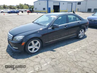 2011 Mercedes-Benz C 300 Sport с VIN WDDGF5EB3BA519843, выставлен на аукционе Copart как лот 63843225 с пробегом 102 494 миль миль и Списание • Salvage title. История ставок и продаж доступна на DreamBid. Изображение 1.