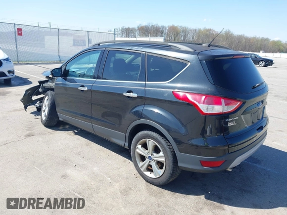 2015 Ford Escape SE with VIN 1FMCU9G9XFUC14744, listed as a IAAI auction lot 41967223 with 161,513 mi miles. Bid and sale history available at carsss.com. Image 3.