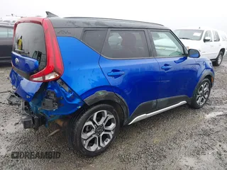 2021 Kia Soul LX with VIN KNDJ23AU1M7133364, listed as a IAAI auction lot 41313919 with 65,383 mi miles. Bid and sale history available at carsss.com. Image 4.