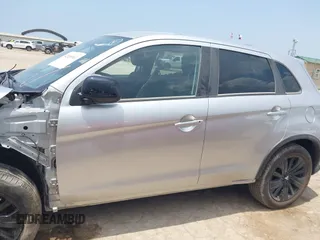 2024 Mitsubishi Outlander S z VIN JA4ARUAU6RU017646, wystawiony jako IAAI lot #42155361 z przebiegiem 1 044 mil mil oraz . Historia ofert i sprzedaży dostępna na DreamBid. Obrazek 15.