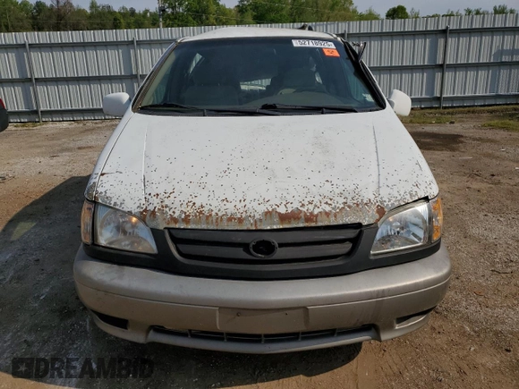 2002 Toyota Sienna LE with VIN 4T3ZF13C02U480461, listed as a Copart auction lot 52718925 with 401,011 mi miles and Salvage Title. Bid and sale history available at carsss.com. Image 5.