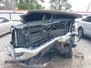 2017 GMC Sierra 1500 SLE z VIN 3GTP1MEC0HG230277, wystawiony jako IAAI lot #41997297 z przebiegiem Nie podano mil oraz . Historia ofert i sprzedaży dostępna na DreamBid. Obrazek 12.