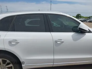 2016 Audi Q5 Premium Plus with VIN WA1L2AFP6GA038557, listed as a IAAI auction lot 42071248 with 188,772 mi miles. Bid and sale history available at carsss.com. Image 13.