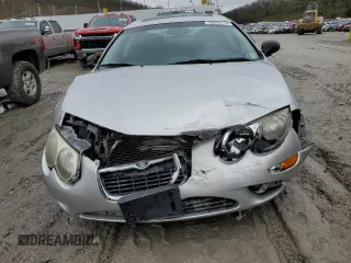 2002 Chrysler 300M M z VIN 2C3HE66G42H138560, wystawiony jako Copart lot #80668744 z przebiegiem 130 308 mil mil oraz Szkoda całkowita • Salvage title. Historia ofert i sprzedaży dostępna na DreamBid. Obrazek 5.