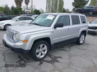 2014 Jeep Patriot Limited with VIN 1C4NJRCB0ED504715, listed as a IAAI auction lot 42080254 with 198,380 mi miles. Bid and sale history available at carsss.com. Image 17.