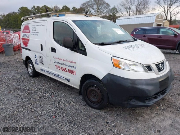 2015 Nissan NV200 SV with VIN 3N6CM0KN8FK695529, listed as a IAAI auction lot 41530913 with 227,823 mi miles. Bid and sale history available at carsss.com. Image 1.