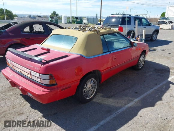 1995 Chrysler LeBaron z VIN 1C3EU4534SF517486, wystawiony jako IAAI lot #40211893 z przebiegiem 120 160 mil mil oraz . Historia ofert i sprzedaży dostępna na DreamBid. Obrazek 4.