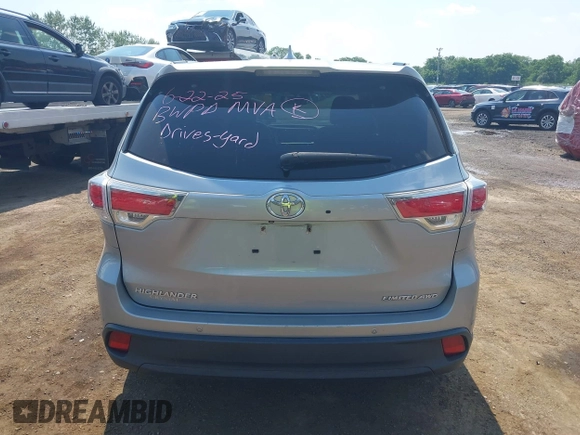 2015 Toyota Highlander Limited with VIN 5TDDKRFH1FS095798, listed as a IAAI auction lot 42656704 with 94,764 mi miles and . Bid and sale history available at DreamBid. Image 16.